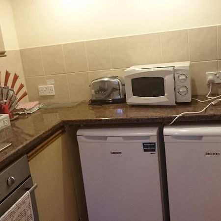 Mayville House Apartment Челтнъм Екстериор снимка